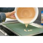 Trixie 34989 Baking Mat - sütőforma snackek készítéséhez csont alakú (38x28cm)